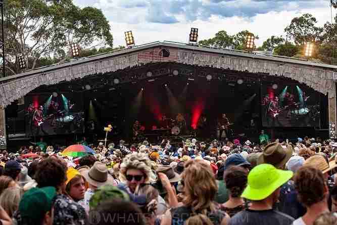 Mental As Anything at the Meredith Supernatural Ampitheatre, 8th December 2018
